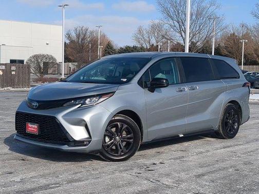2025 Toyota Sienna XSE 7 Passenger