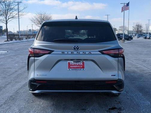 2025 Toyota Sienna XSE 7 Passenger
