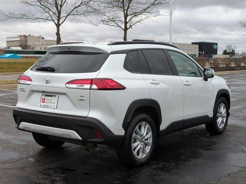 2024 Toyota Corolla Cross LE