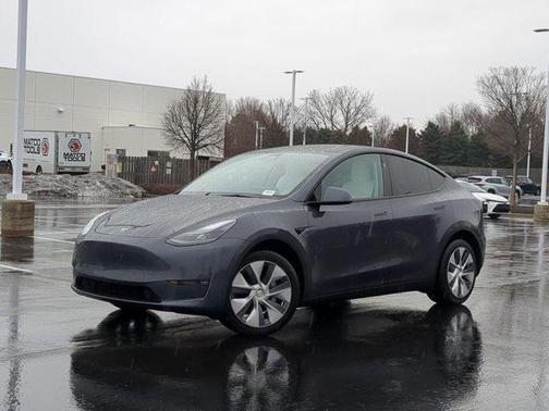 2023 Tesla Model Y Long Range Dual Motor All-Wheel Drive