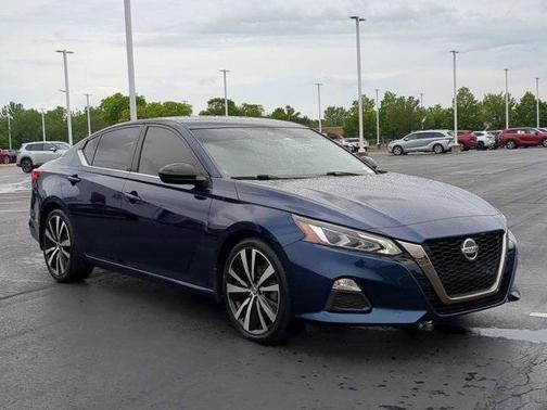 2020 Nissan Altima SR FWD