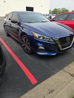 2020 Nissan Altima SR FWD