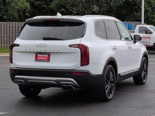 Glacial White Pearl 2022 Kia Telluride SX