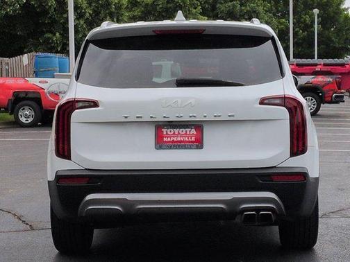 Glacial White Pearl 2022 Kia Telluride SX