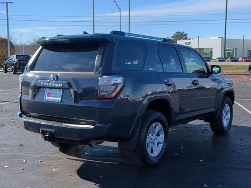 2024 Toyota 4Runner SR5