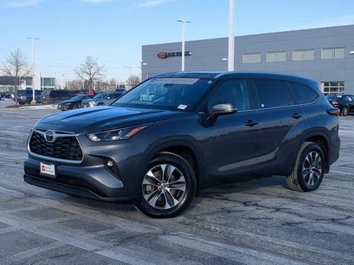2024 Toyota Highlander XLE