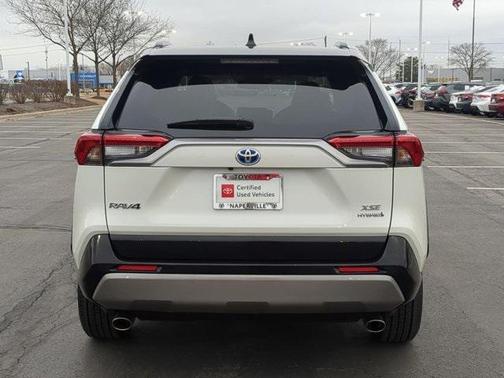 2022 Toyota RAV4 Hybrid SE