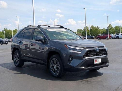 2022 Toyota RAV4 Hybrid XLE Premium