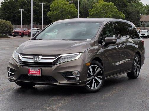 Gray 2018 Honda Odyssey Elite