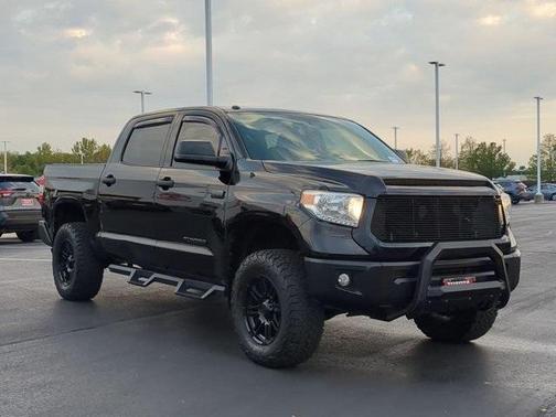 2017 Toyota Tundra SR5