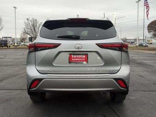 2025 Toyota Highlander Platinum