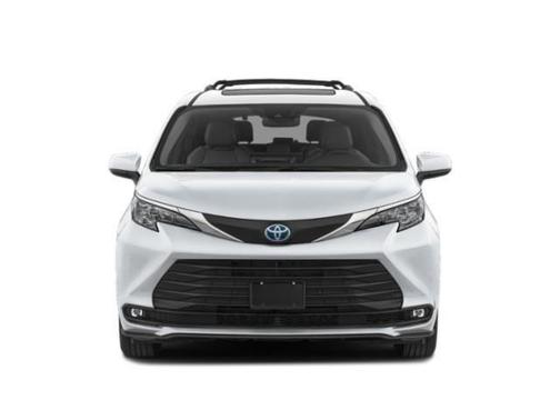 2025 Toyota Sienna XLE 7 Passenger