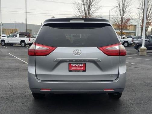 2015 Toyota Sienna LE