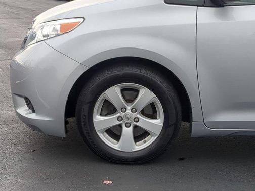 2015 Toyota Sienna LE