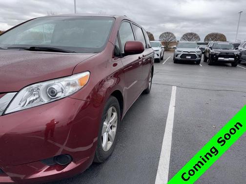 2015 Toyota Sienna LE