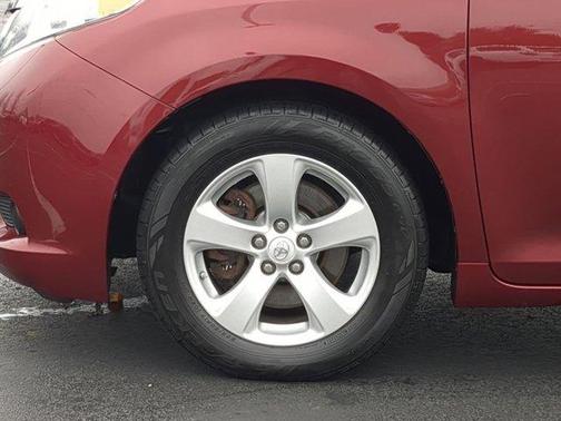 2015 Toyota Sienna LE