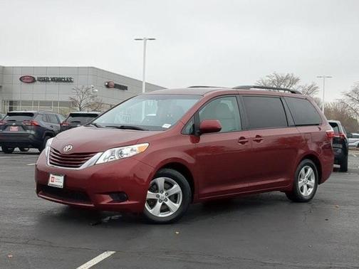 2015 Toyota Sienna LE