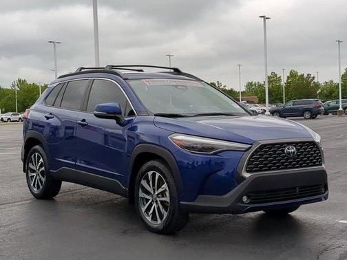 2024 Toyota Corolla Cross XLE