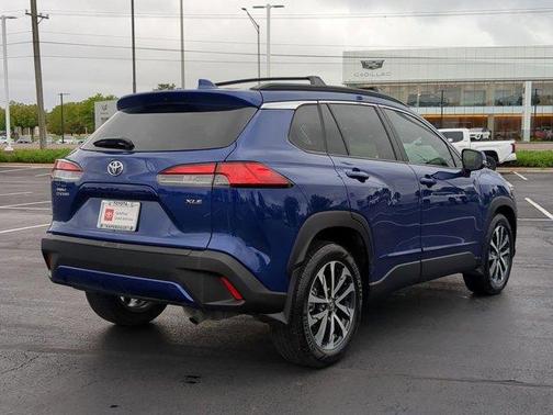 2024 Toyota Corolla Cross XLE