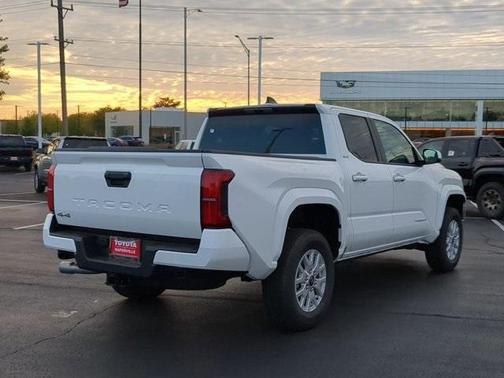 2025 Toyota Tacoma SR5