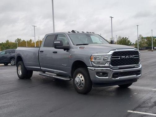 2024 RAM 3500 Big Horn Crew Cab 4x4 8' Box
