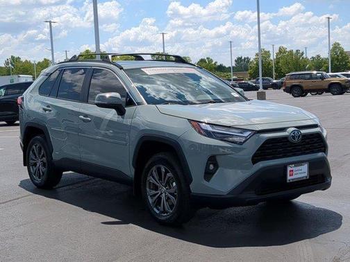 2023 Toyota RAV4 Hybrid XLE Premium