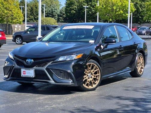 Midnight Black Metallic 2023 Toyota Camry SE