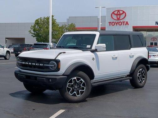 2022 Ford Bronco Outer Banks