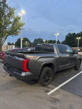 2022 Toyota Tundra SR5
