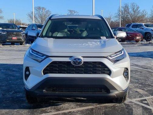 2025 Toyota RAV4 XLE Premium