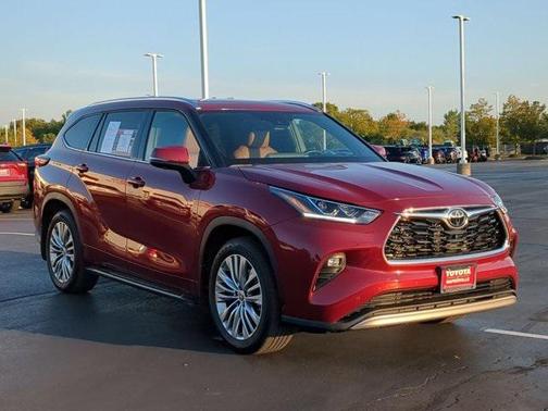 2024 Toyota Highlander Platinum