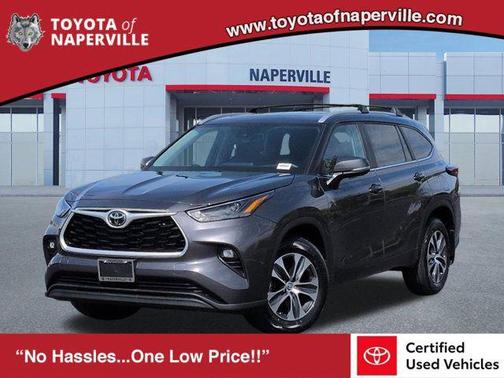 Magnetic Gray Metallic 2024 Toyota Highlander XLE