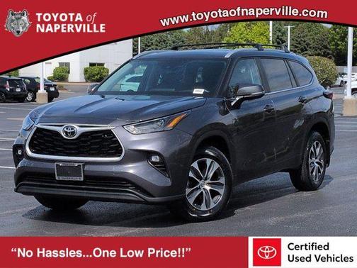 Magnetic Gray Metallic 2024 Toyota Highlander XLE