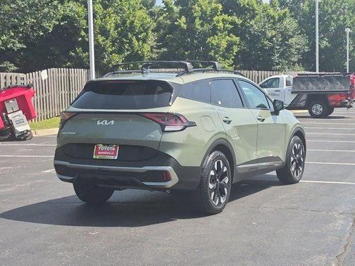 Jungle Green 2023 Kia Sportage Plug-In Hybrid X-Line Prestige