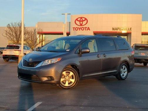 2011 Toyota Sienna LE