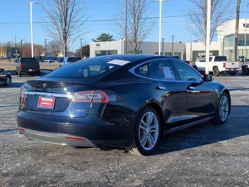 2015 Tesla Model S 85D