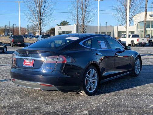 2015 Tesla Model S 85D