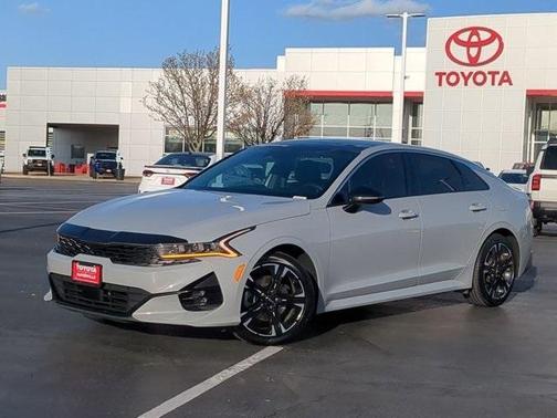 2022 Kia K5 GT-Line