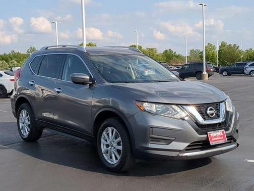 2017 Nissan Rogue SV