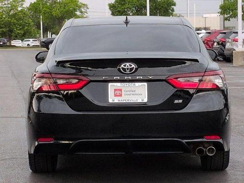 Midnight Black Metallic 2024 Toyota Camry SE