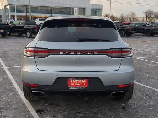 2021 Porsche Macan Base