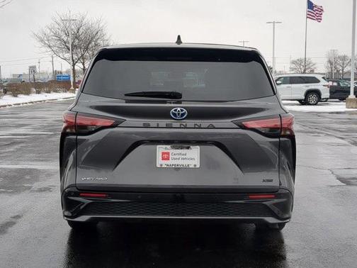 2025 Toyota Sienna XSE 7 Passenger