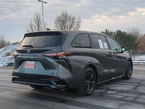 2025 Toyota Sienna XSE 7 Passenger