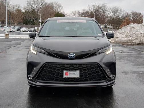 2025 Toyota Sienna XSE 7 Passenger