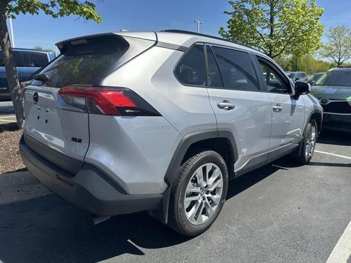 2024 Toyota RAV4 XLE Premium