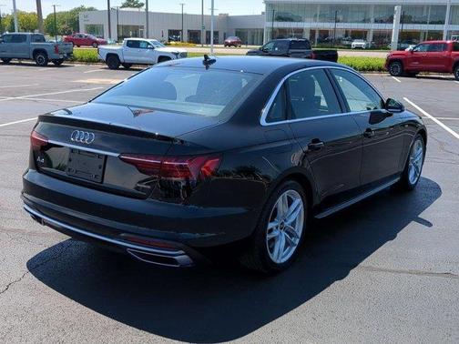 2024 Audi A4 45 S line Premium