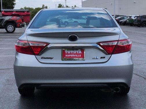 Celestial Silver Metallic 2017 Toyota Camry Hybrid SE