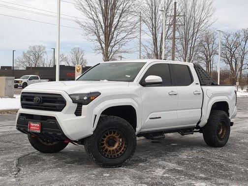 2025 Toyota Tacoma SR5