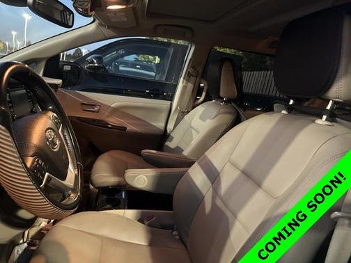 2018 Toyota Sienna XLE Premium