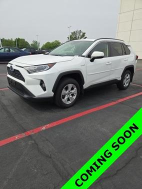2020 Toyota RAV4 Hybrid XLE
